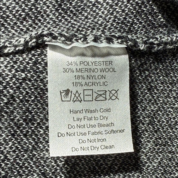 NEVE Merino Wool Sweater Half Zip - Picture 6 of 7